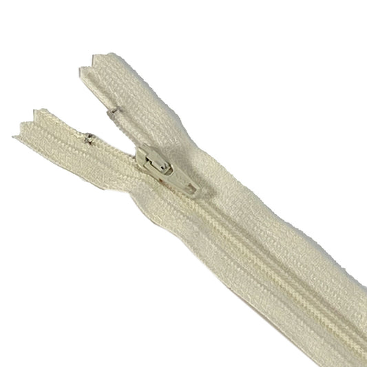 Fermeture éclair YKK non séparable blanc cassé, maille nylon 4mm, Zip 4 fixe