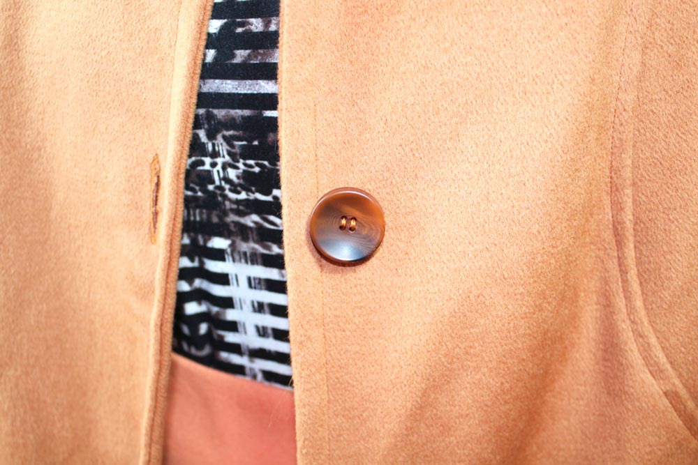 Bouton polyester marron